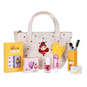 GIRLY GIRL ESSENTIALS Miss Nella