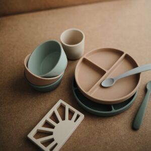 Mushie Silicone Feeding Spoons 2-Pack - Blush/Shifting Sand - Image 3