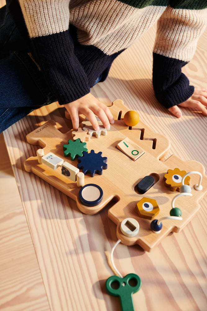 Ξύλινος Πίνακας Δραστηριοτήτων Liewood Robot - Image 2