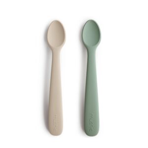 Mushie Silicone Feeding Spoons 2-Pack - Cambridge Blue/Shifting Sand