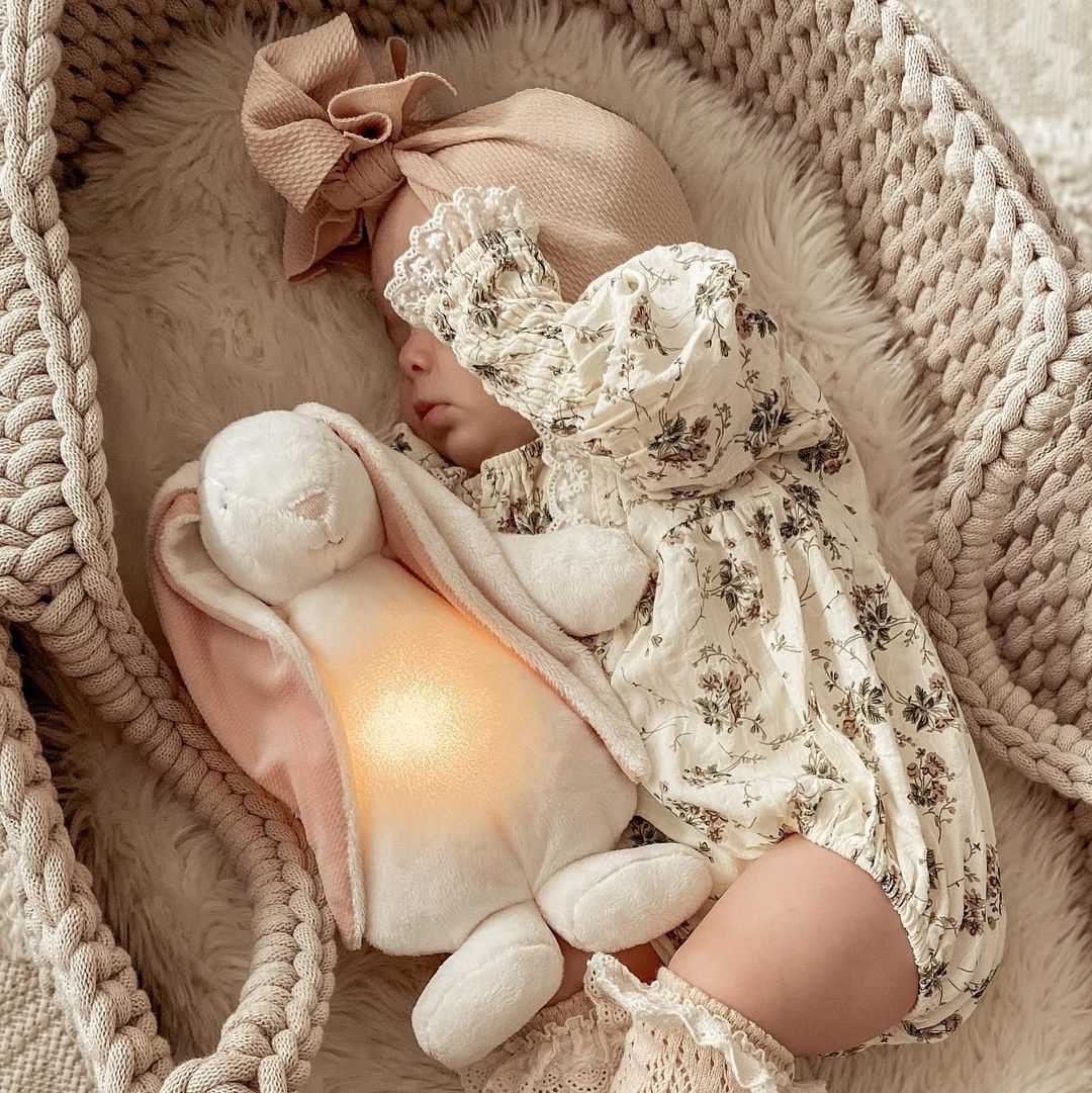 MOONIE Επαναφορτιζόμενο βοήθημα ύπνου με αισθητήρα κλάματος και φωτισμό Powder Bunny - Image 6