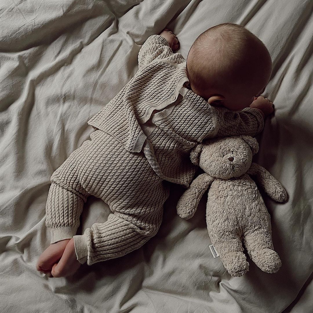 MOONIE Επαναφορτιζόμενο βοήθημα ύπνου με αισθητήρα κλάματος από οργανικό βαμβάκι Gray - Image 2