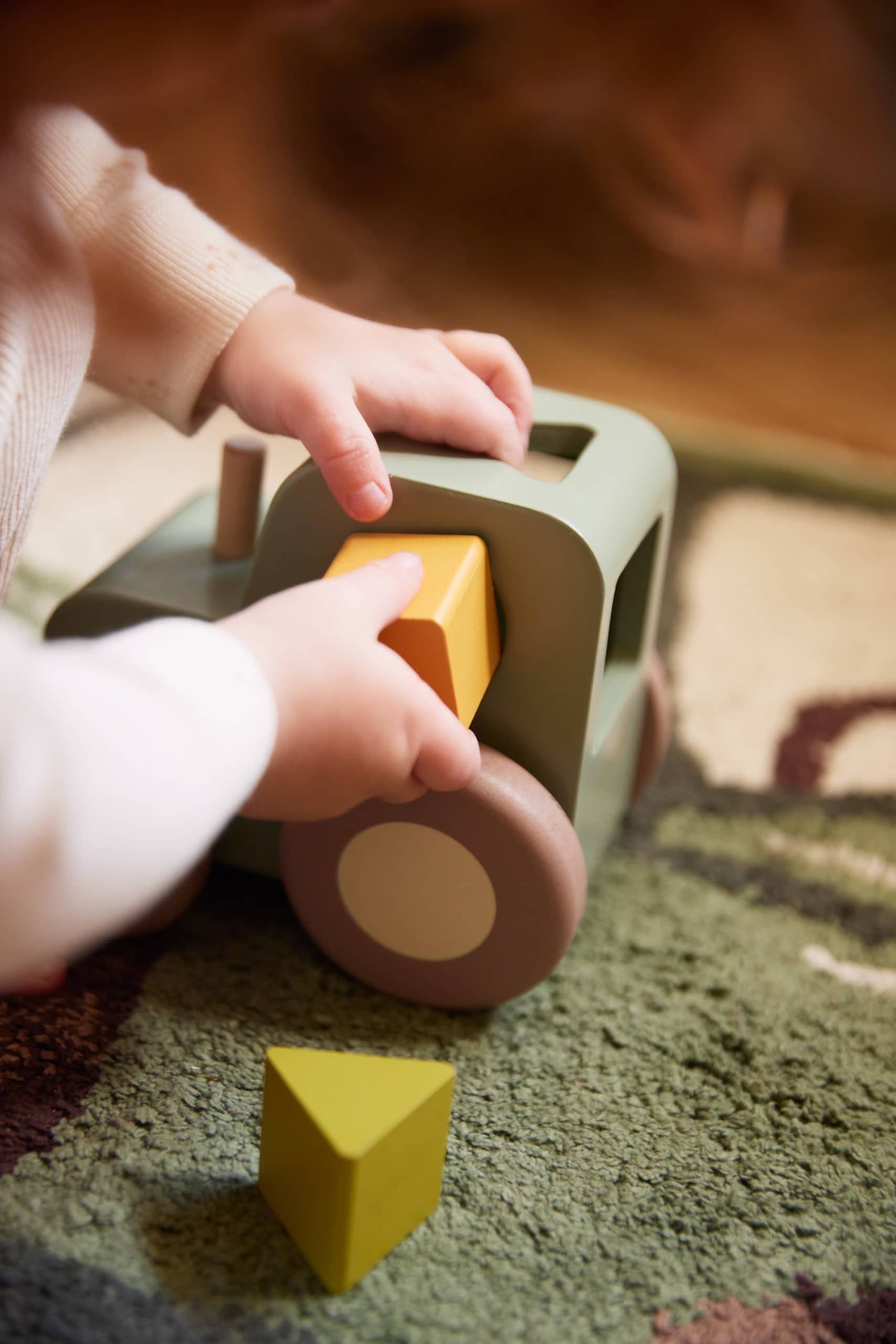 Filibabba Pull Along Tractor - Image 2